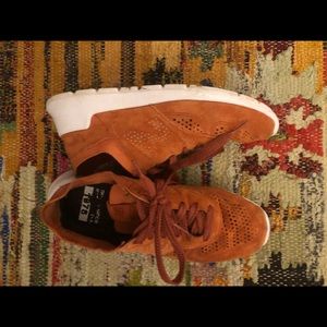 New Balance coral suede sneakers